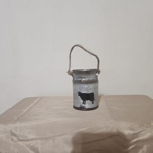 Farmhouse Tin Cow Decor